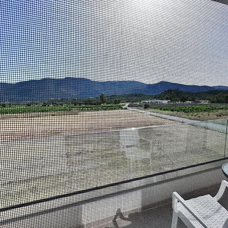 Central Studios Apartments アリカナス エクステリア 写真