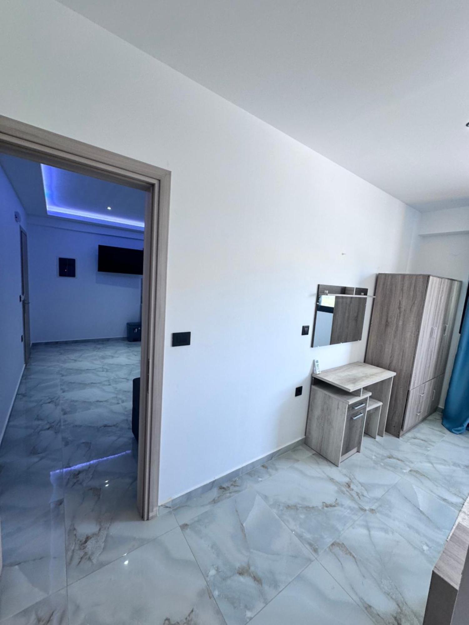 Central Studios Apartments アリカナス エクステリア 写真