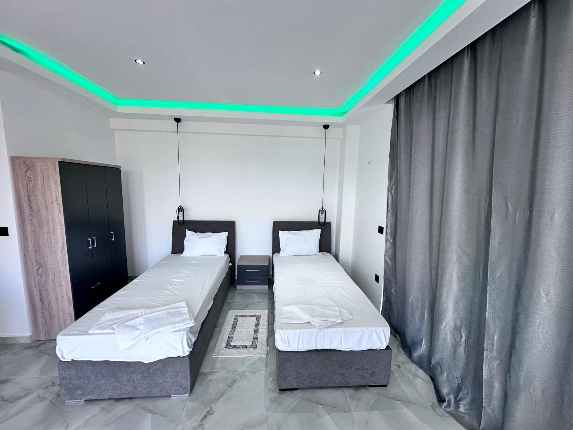 Central Studios Apartments アリカナス エクステリア 写真