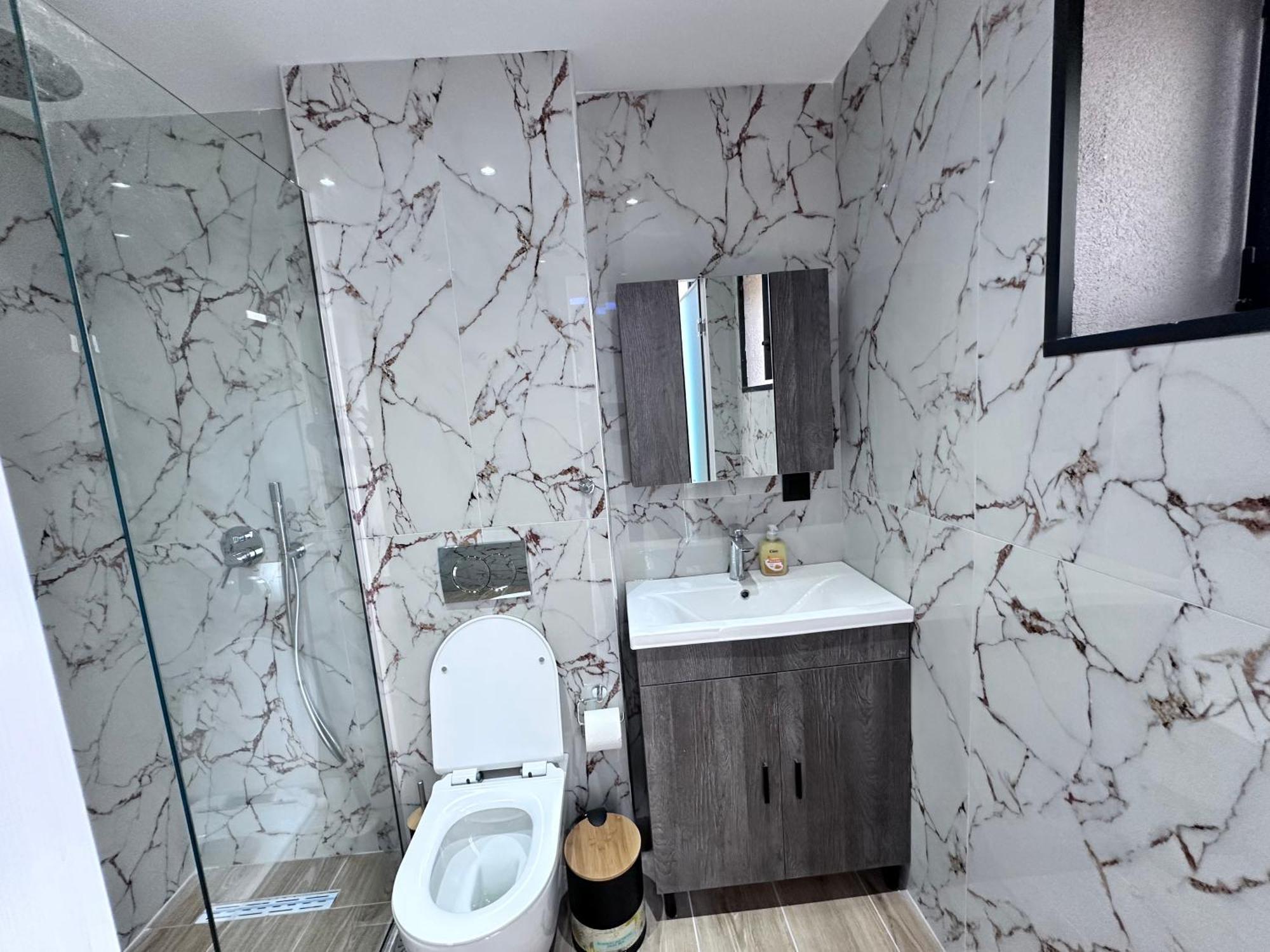 Central Studios Apartments アリカナス エクステリア 写真